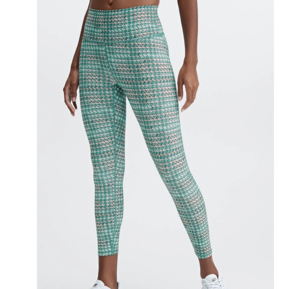 Fabletics Leggings Medium High-Waisted 7/8 length